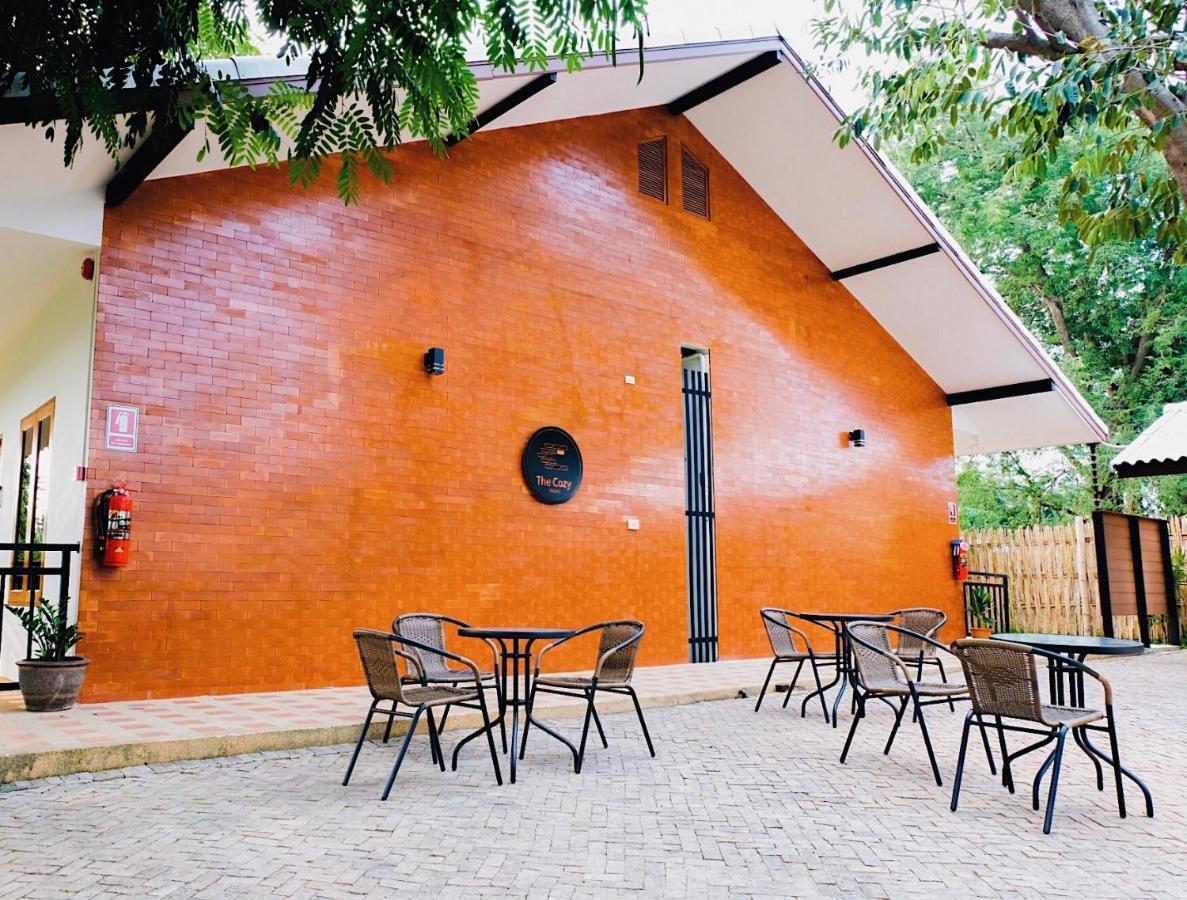 The Cozy Hotel Phetchaburi Eksteriør bilde